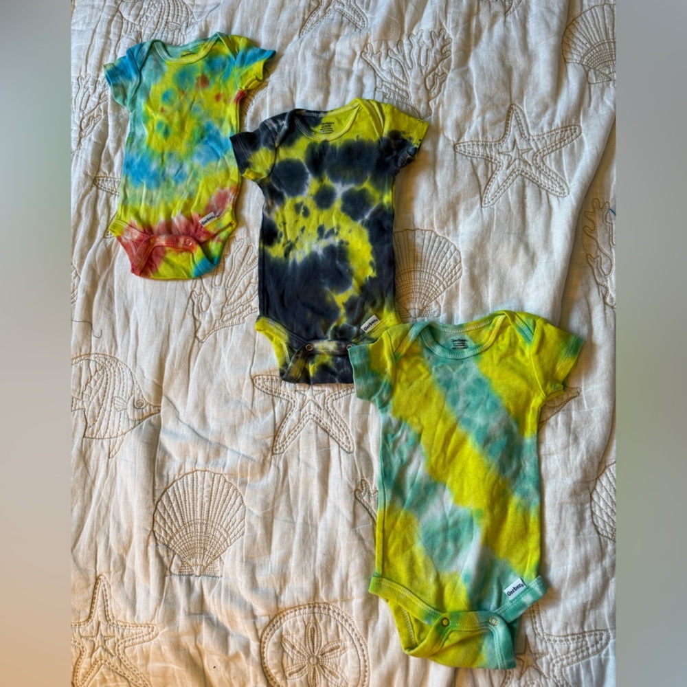 Gerber Tie-Dye Kids One Pieces - Multicolor